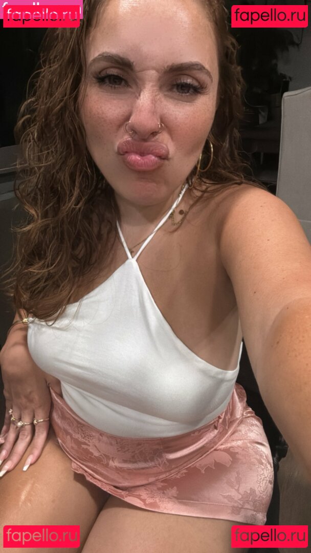 Amberaixa / Disabled Demon / titsonwheels Onlyfans Photo Gallery 