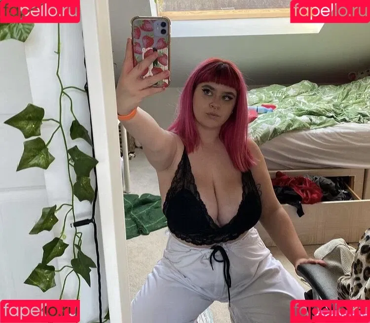 Charlotte A Onlyfans Photo Gallery 