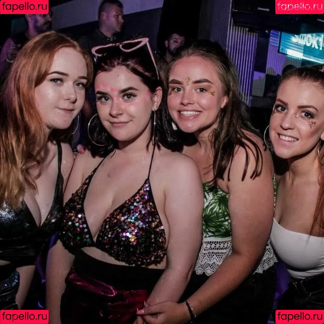 Charlotte A Onlyfans Photo Gallery 