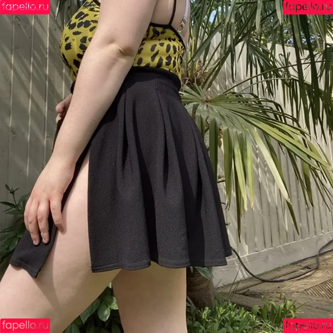 Charlotte A Onlyfans Photo Gallery 