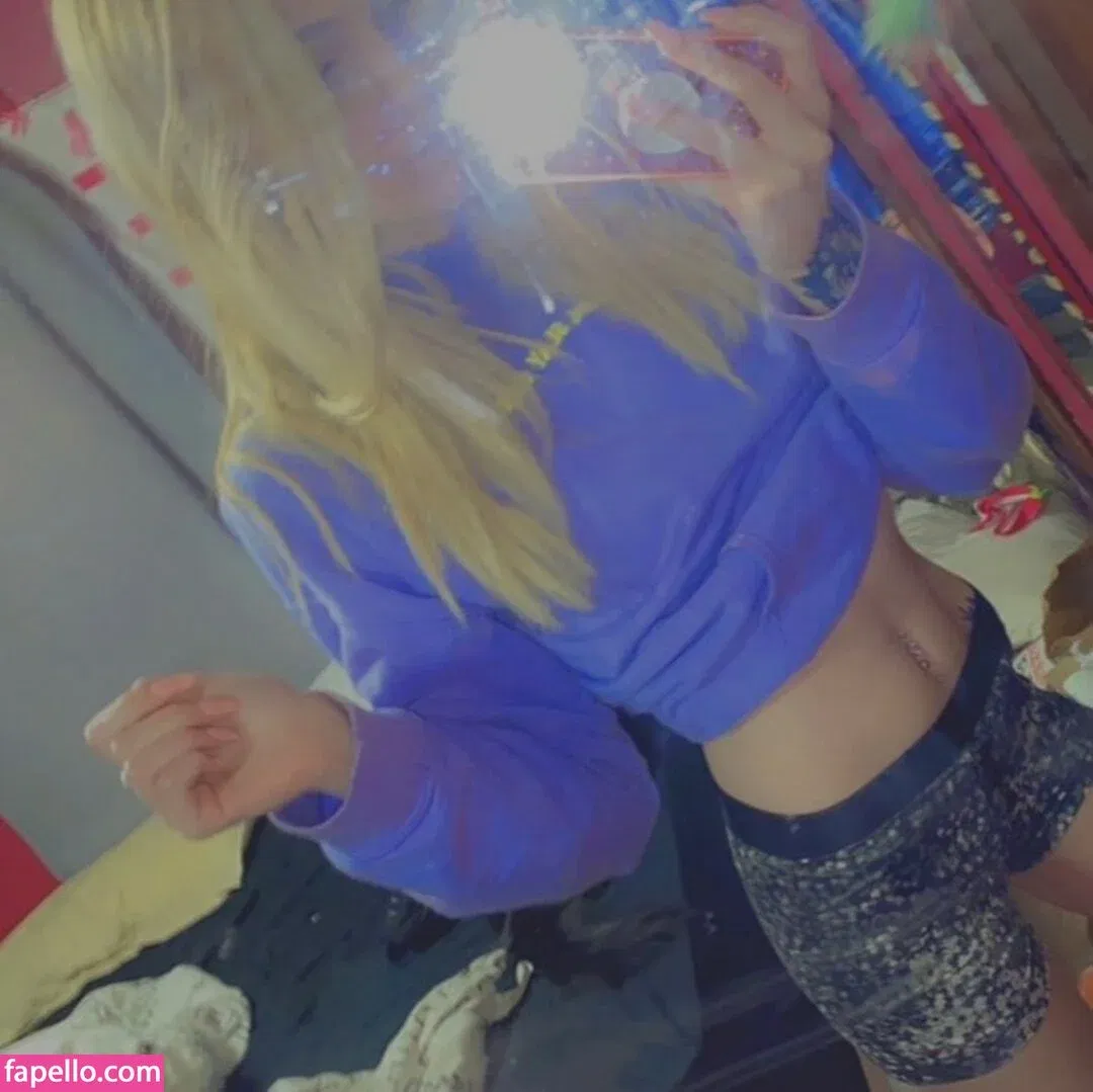 Charlotte A Onlyfans Photo Gallery 