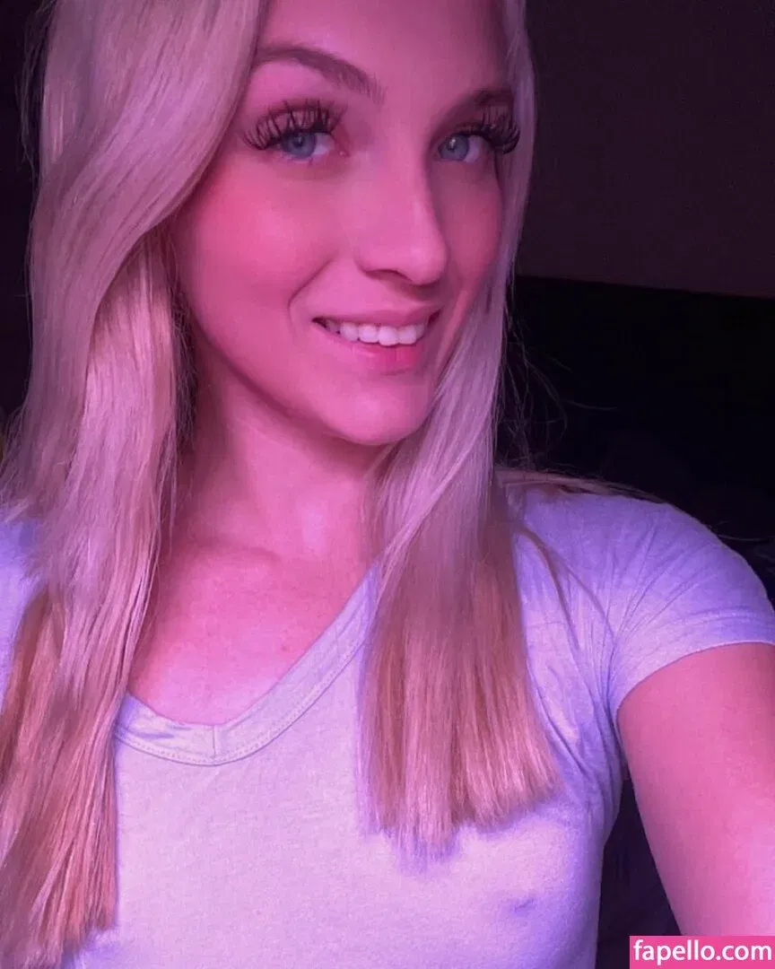 Charlotte A Onlyfans Photo Gallery 