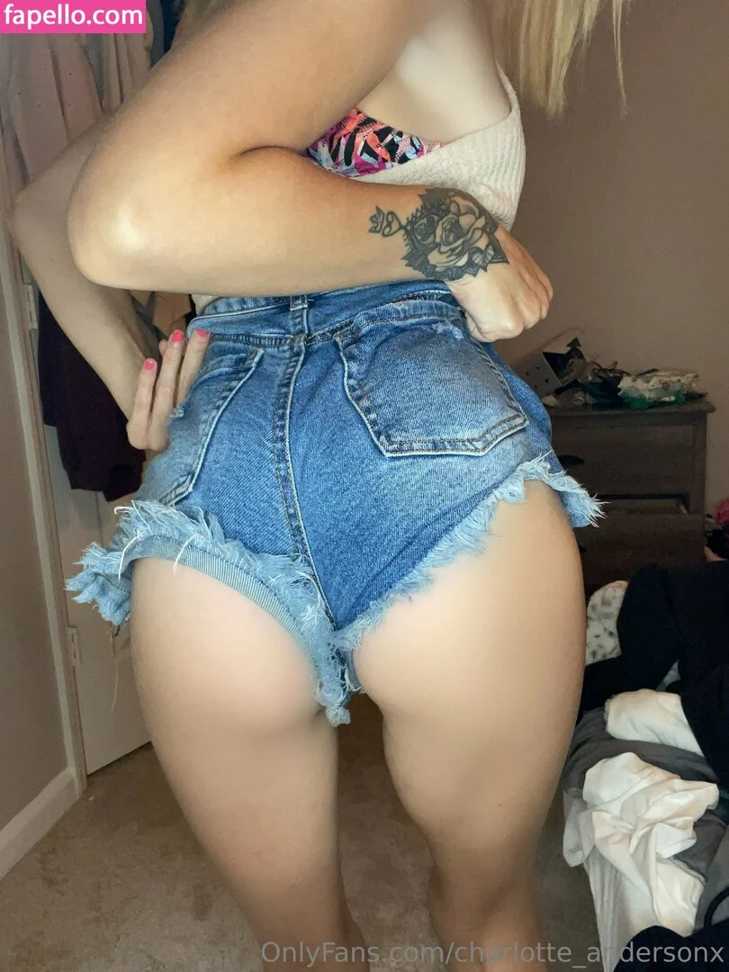 Charlotte A Onlyfans Photo Gallery 