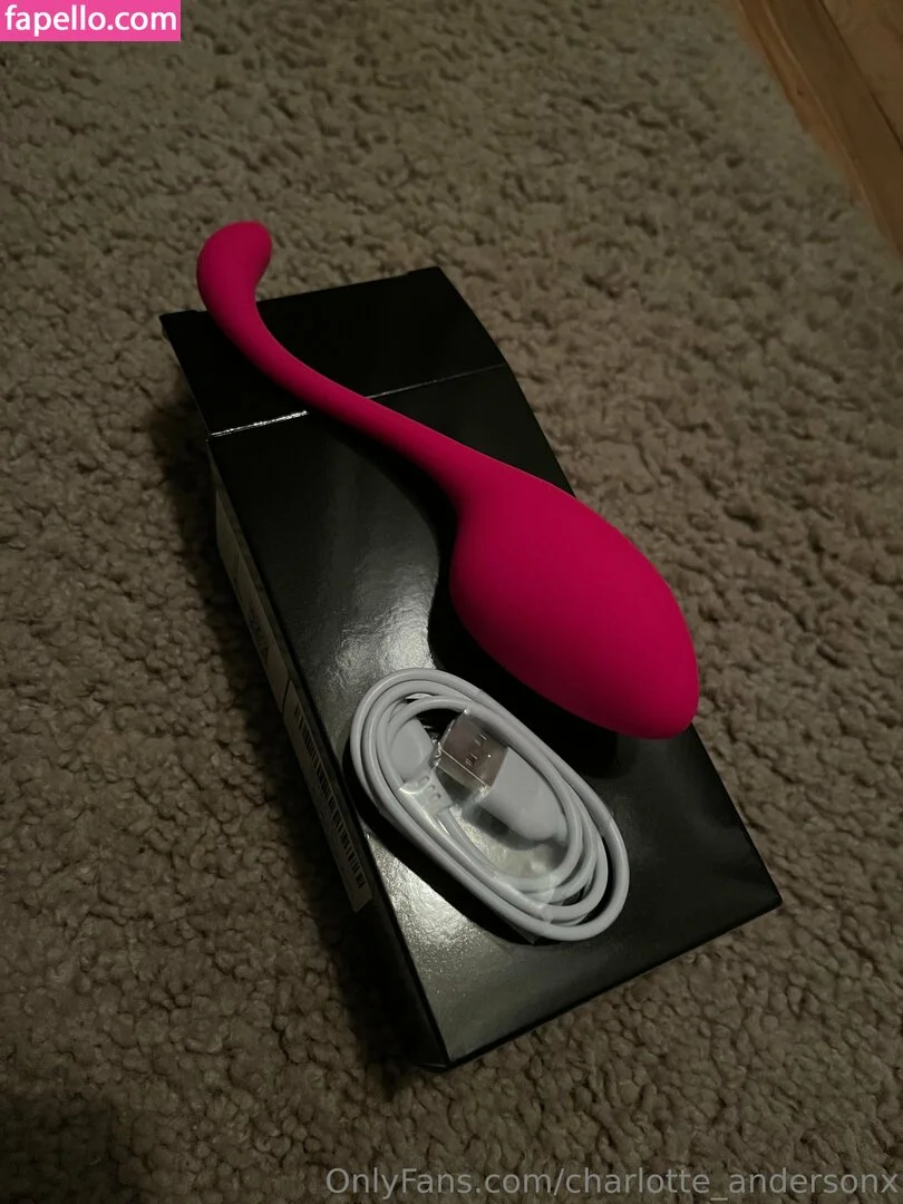 Charlotte A Onlyfans Photo Gallery 