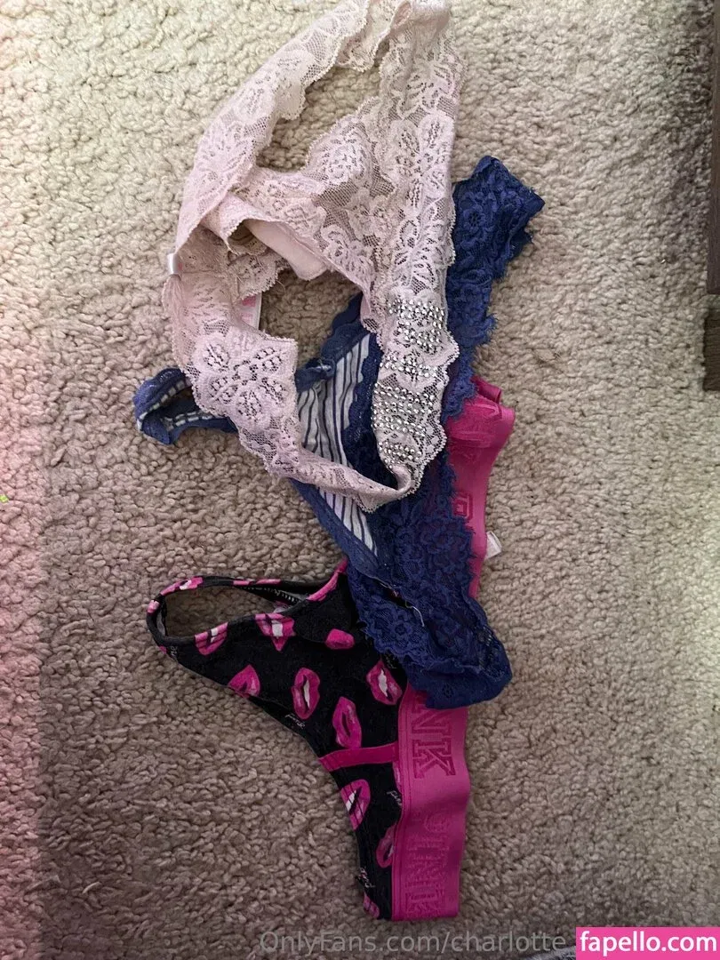 Charlotte A Onlyfans Photo Gallery 