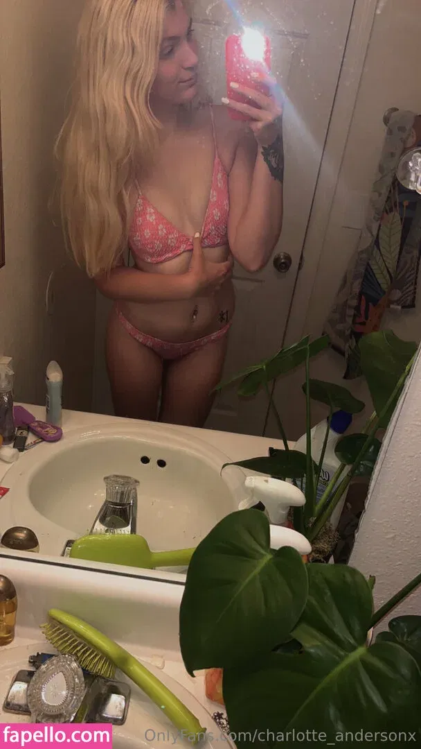 Charlotte A Onlyfans Photo Gallery 