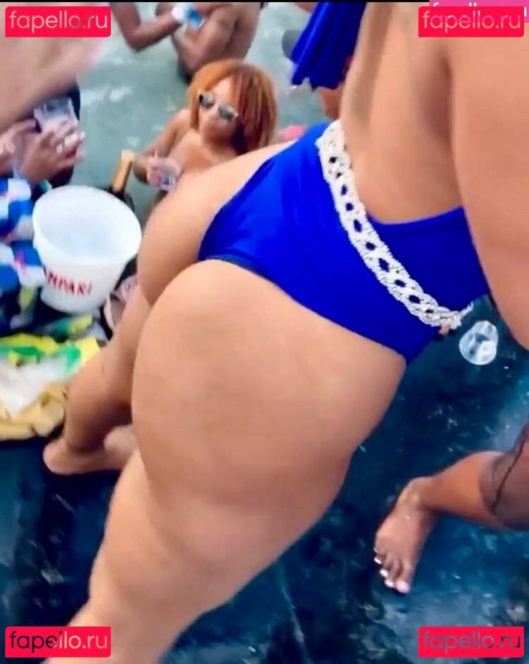 SHENYENG / Shenseea Onlyfans Photo Gallery 