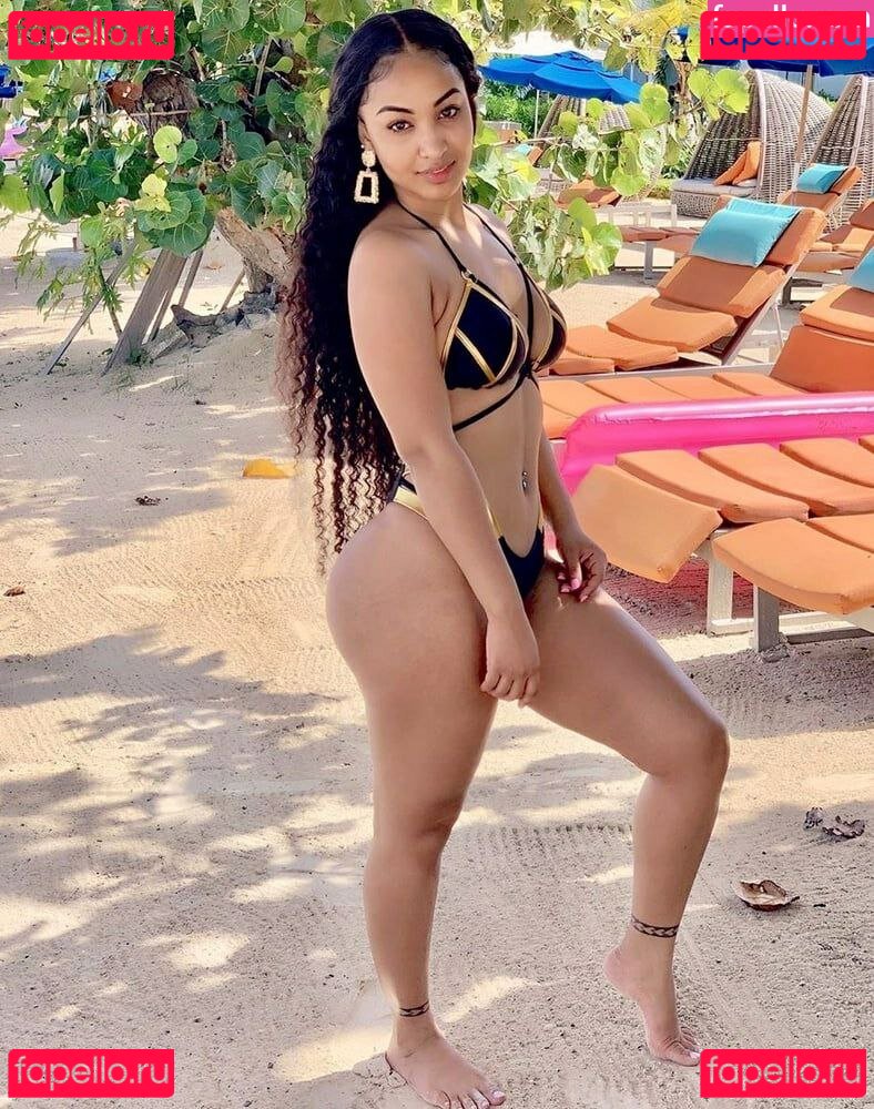 SHENYENG / Shenseea Onlyfans Photo Gallery 