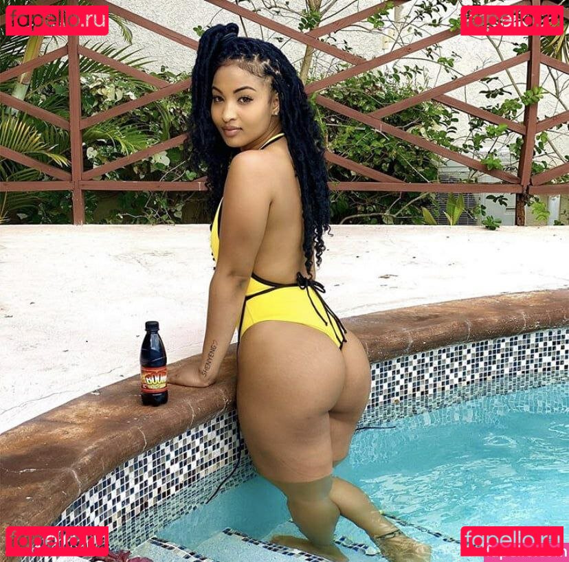 SHENYENG / Shenseea Onlyfans Photo Gallery 