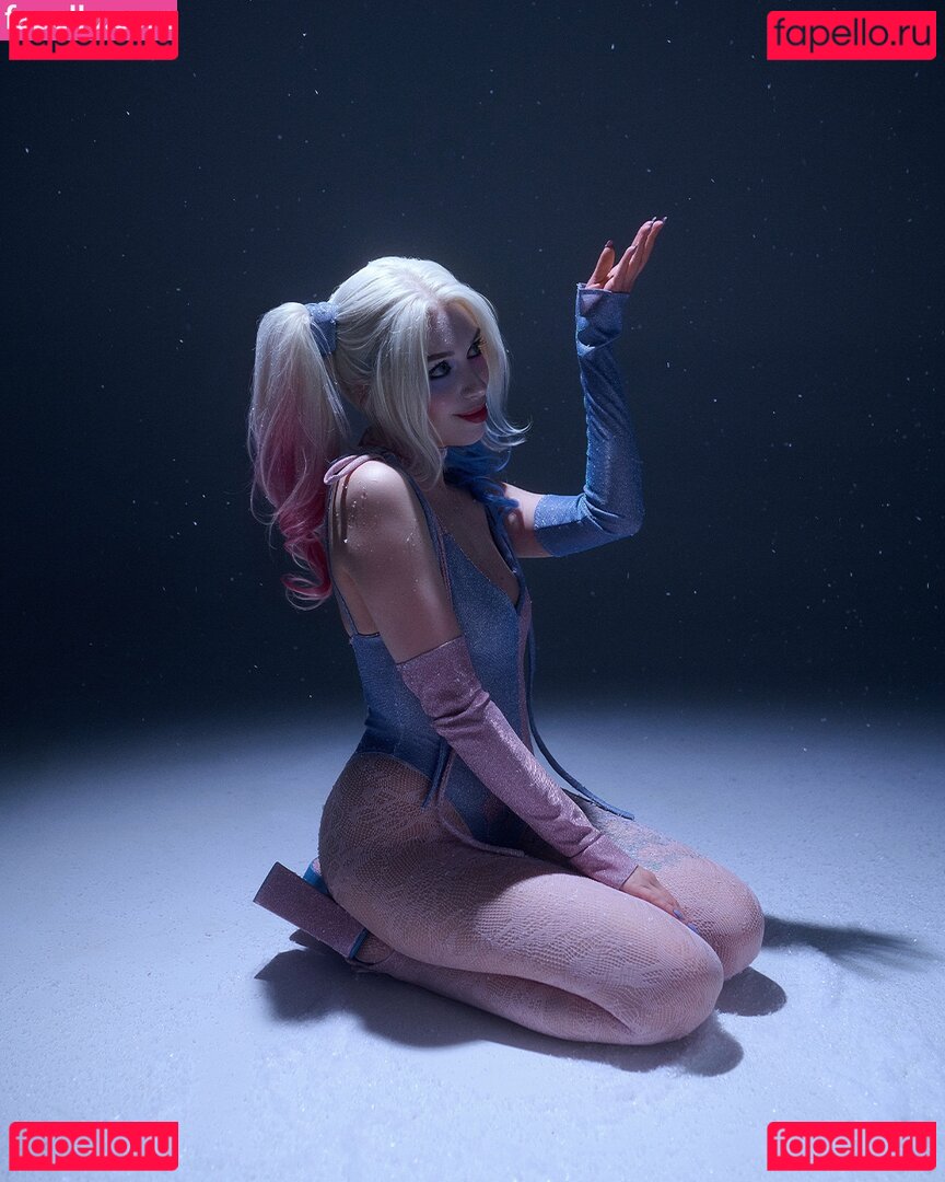 Daria Rooz / dabrowskadaria / dariarooz Onlyfans Photo Gallery 