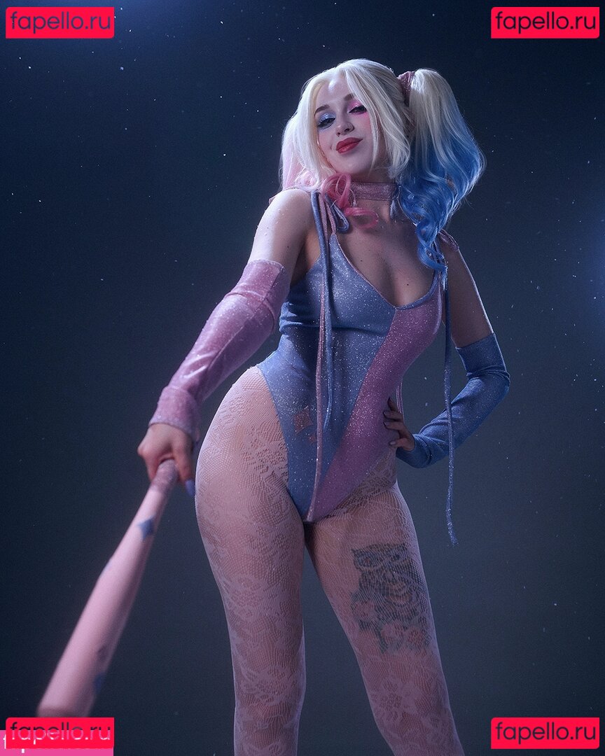 Daria Rooz / dabrowskadaria / dariarooz Onlyfans Photo Gallery 