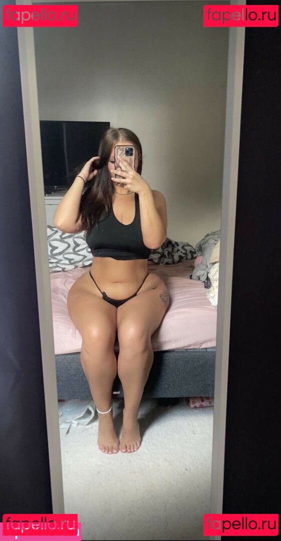 Snowbunnyldnn ????????♠️ / snowbunnyldnn / snowbunnyworld Onlyfans Photo Gallery 