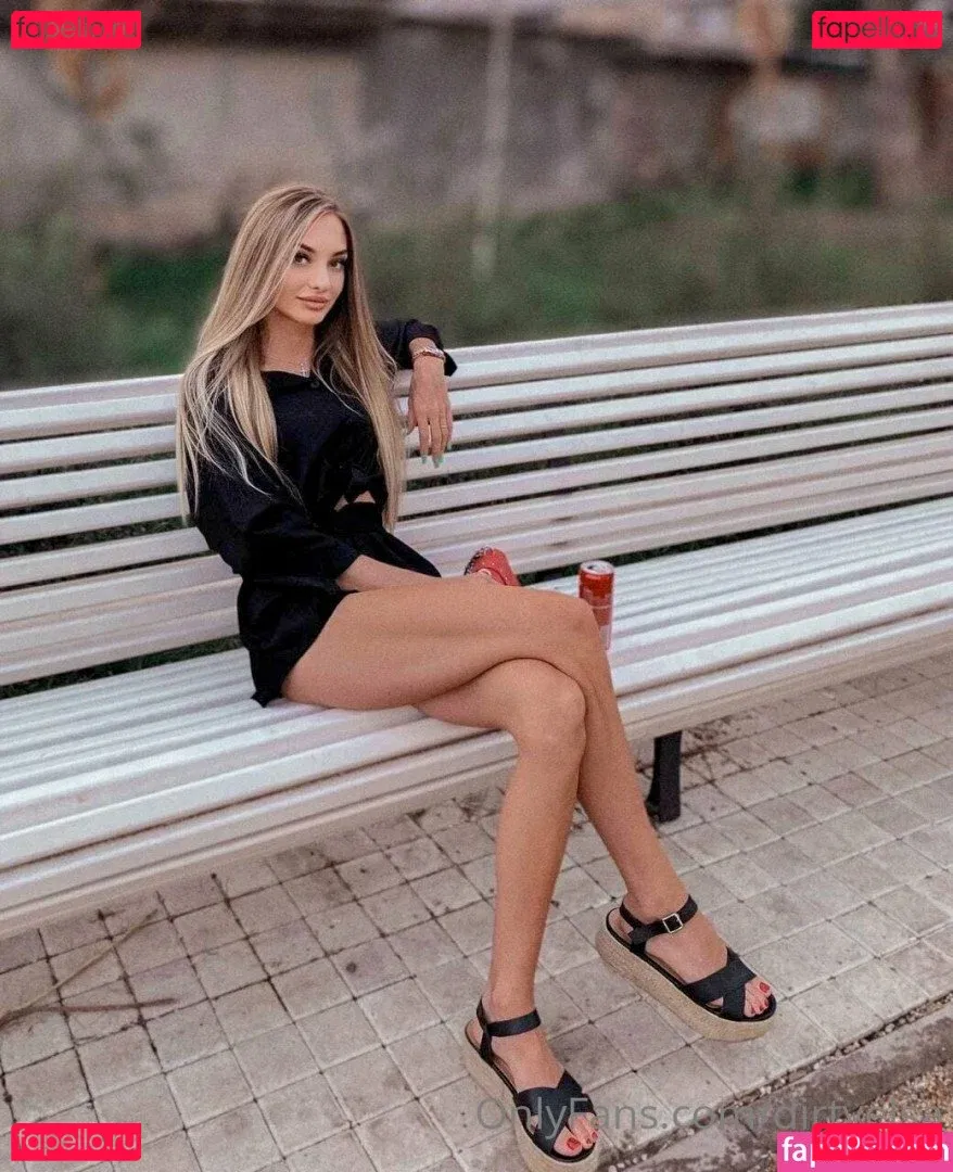 Dirtyelsa Onlyfans Photo Gallery 