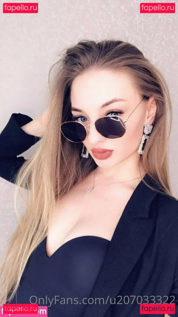 Dirtyelsa Onlyfans Photo Gallery 