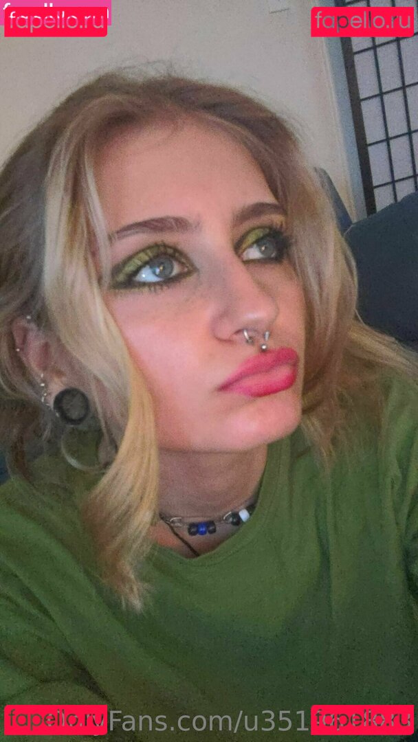 astrid-eclipse / astrid.eclipsed / ivy Onlyfans Photo Gallery 