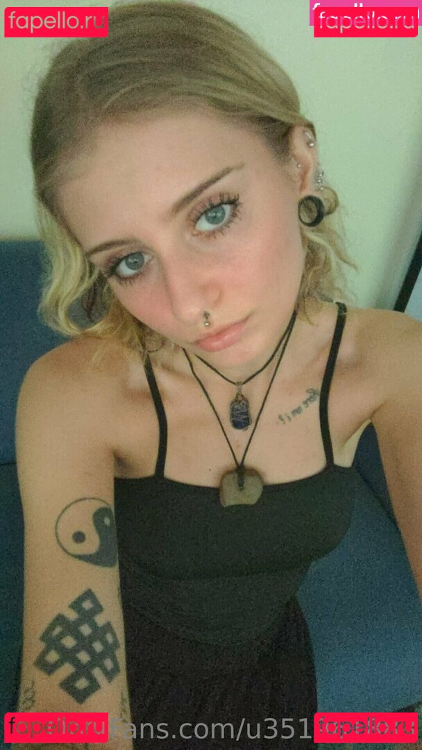 astrid-eclipse / astrid.eclipsed / ivy Onlyfans Photo Gallery 