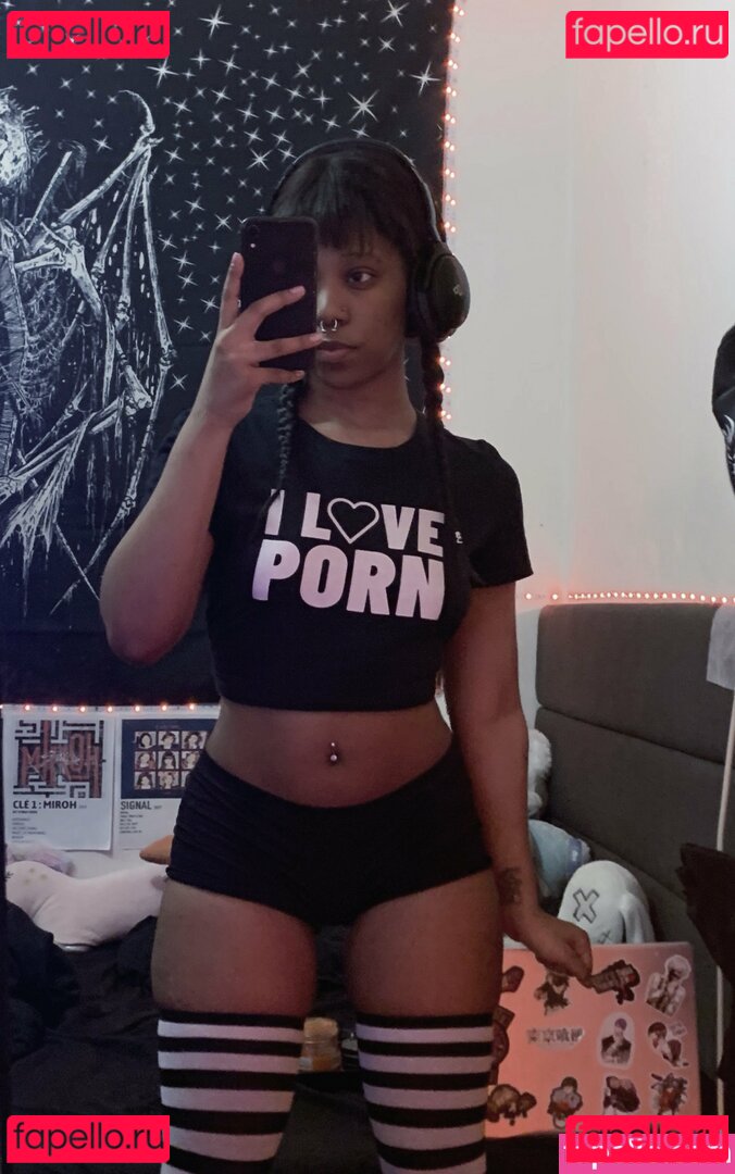 brattyslvttt Onlyfans Photo Gallery 