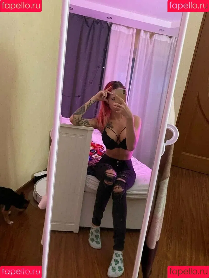 Denly Onlyfans Photo Gallery 