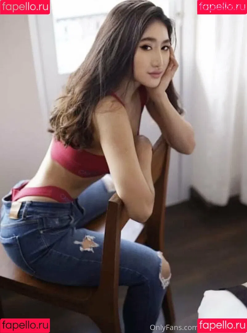 mochianaa Onlyfans Photo Gallery 