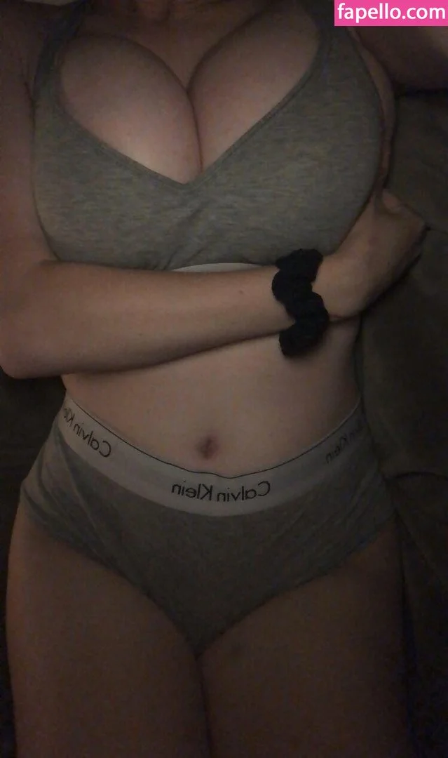 mochianaa Onlyfans Photo Gallery 