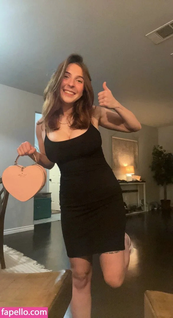 mochianaa Onlyfans Photo Gallery 