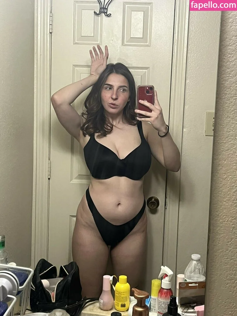 mochianaa Onlyfans Photo Gallery 