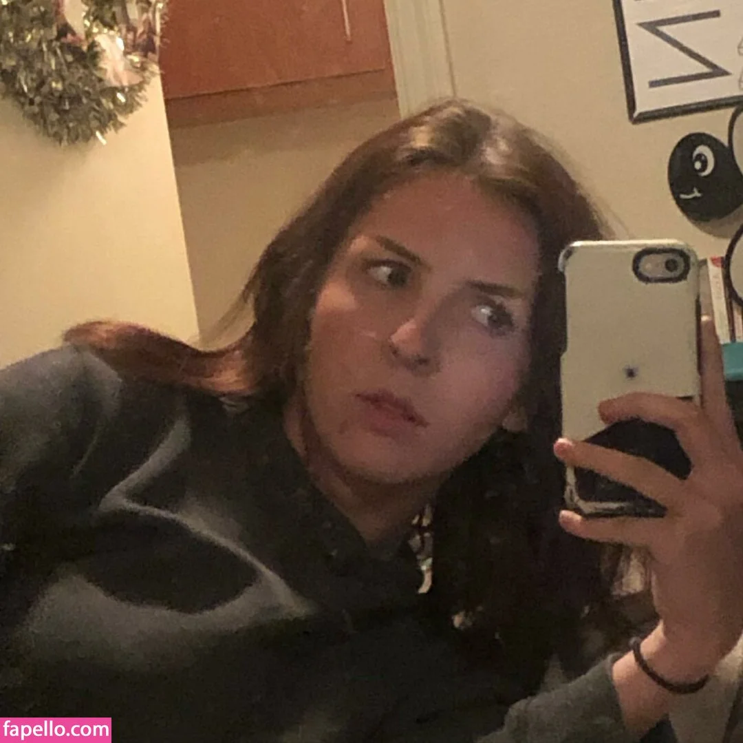 mochianaa Onlyfans Photo Gallery 