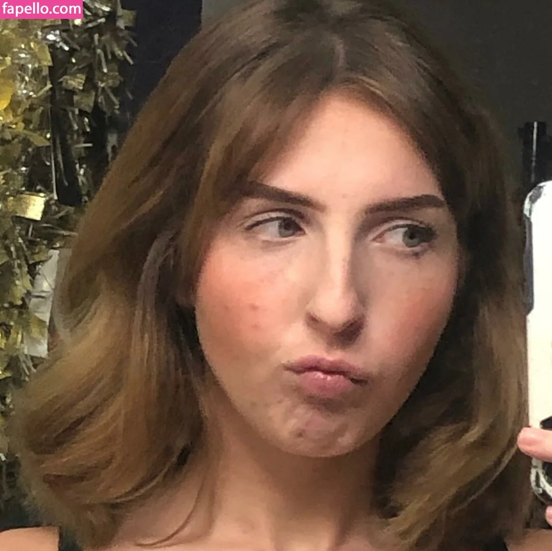 mochianaa Onlyfans Photo Gallery 