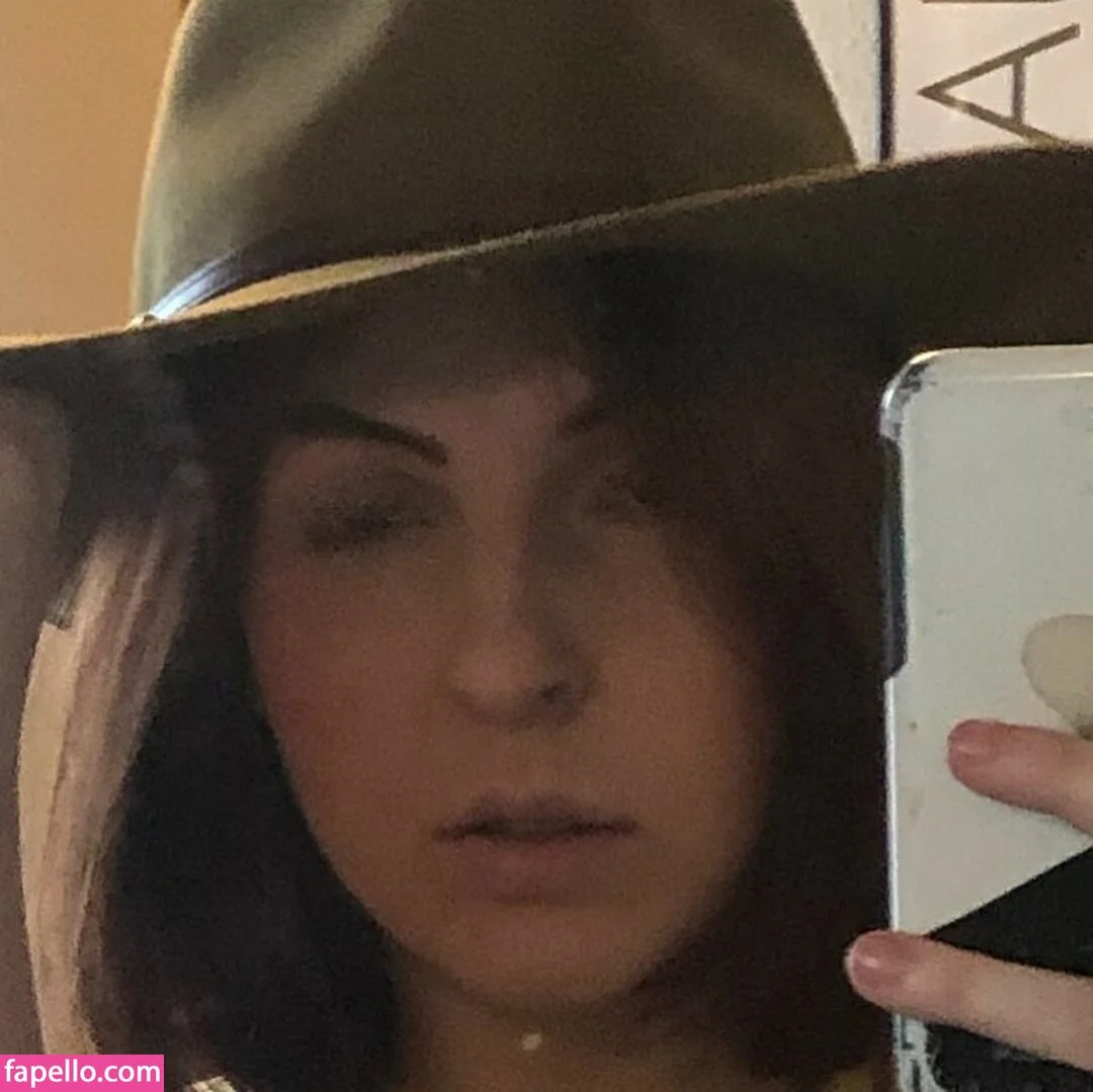 mochianaa Onlyfans Photo Gallery 