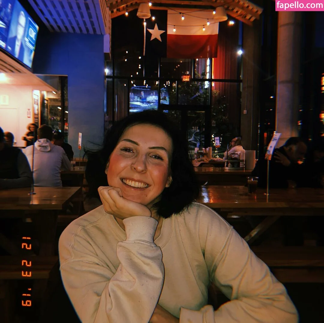 mochianaa Onlyfans Photo Gallery 