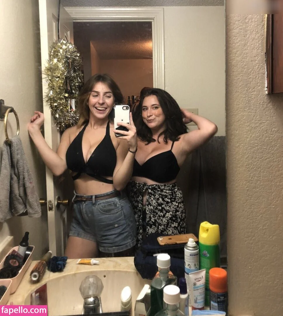 mochianaa Onlyfans Photo Gallery 