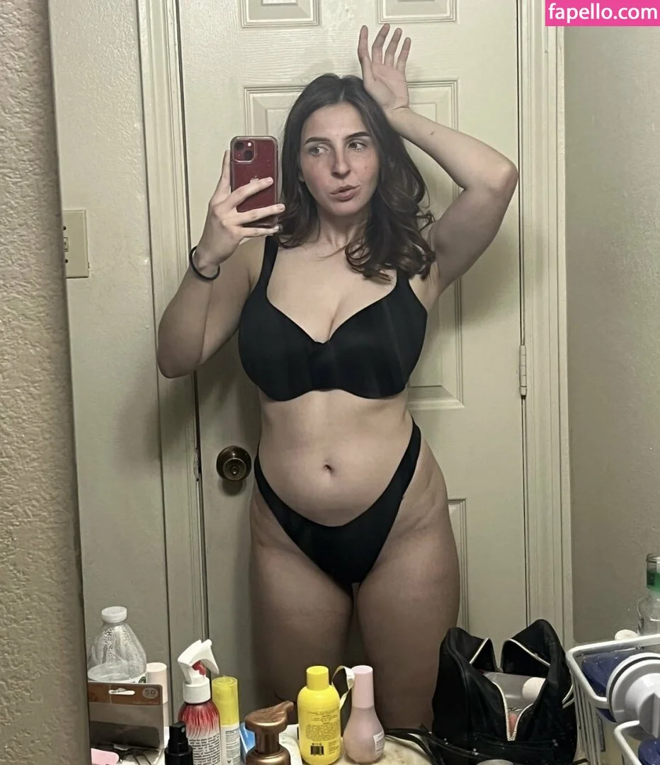 mochianaa Onlyfans Photo Gallery 