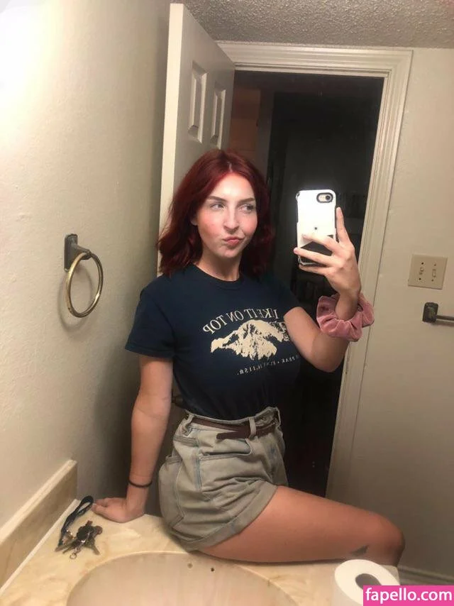 mochianaa Onlyfans Photo Gallery 