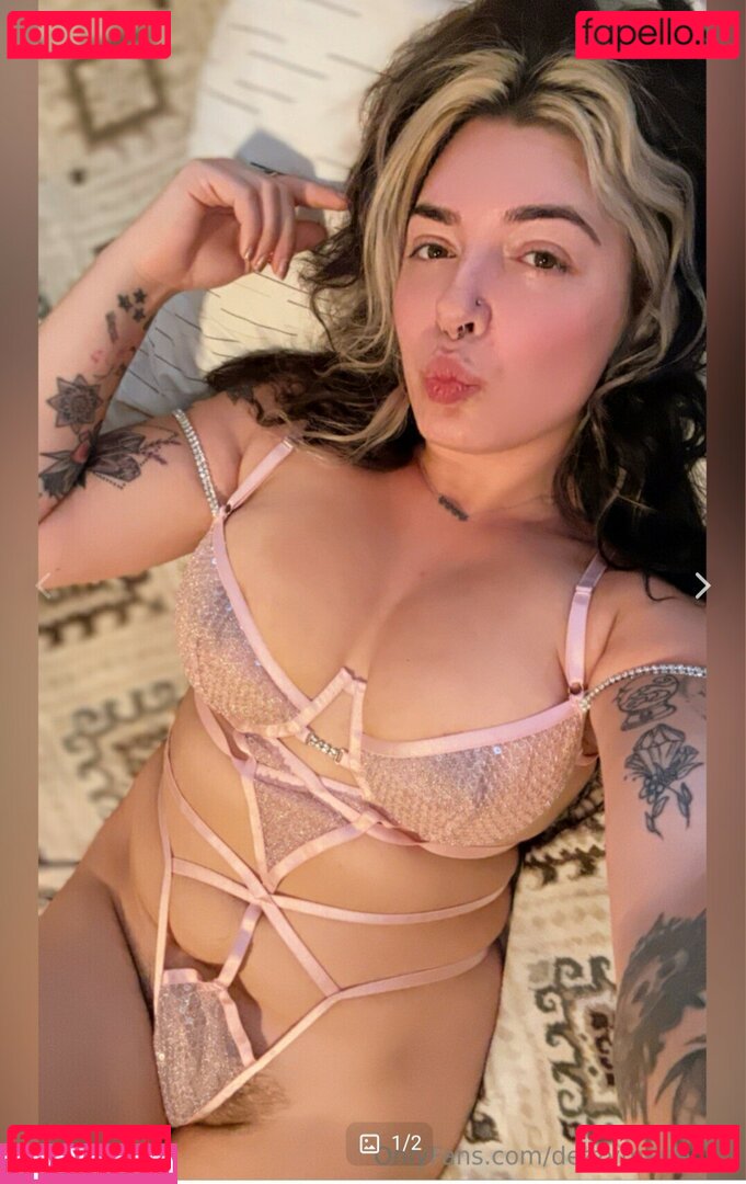 Dezzy Monroe / Dezzymeriei Onlyfans Photo Gallery 