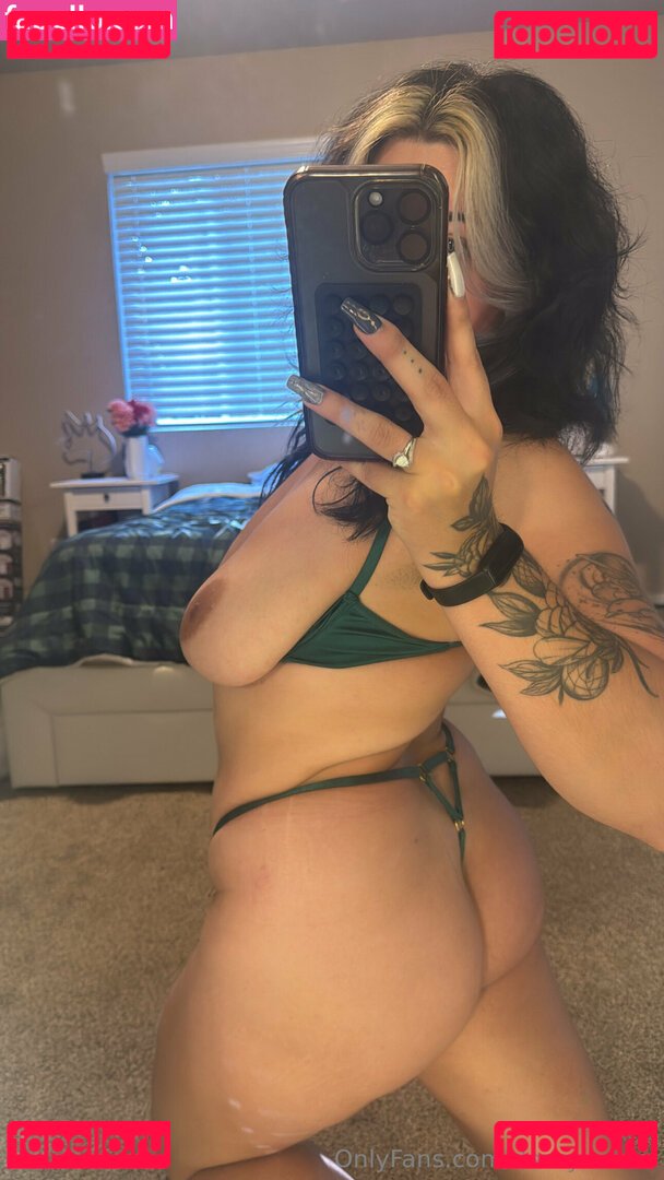 Dezzy Monroe / Dezzymeriei Onlyfans Photo Gallery 