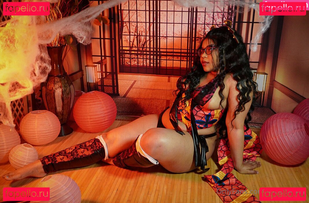 Ria Parker / itsriaparker Onlyfans Photo Gallery 