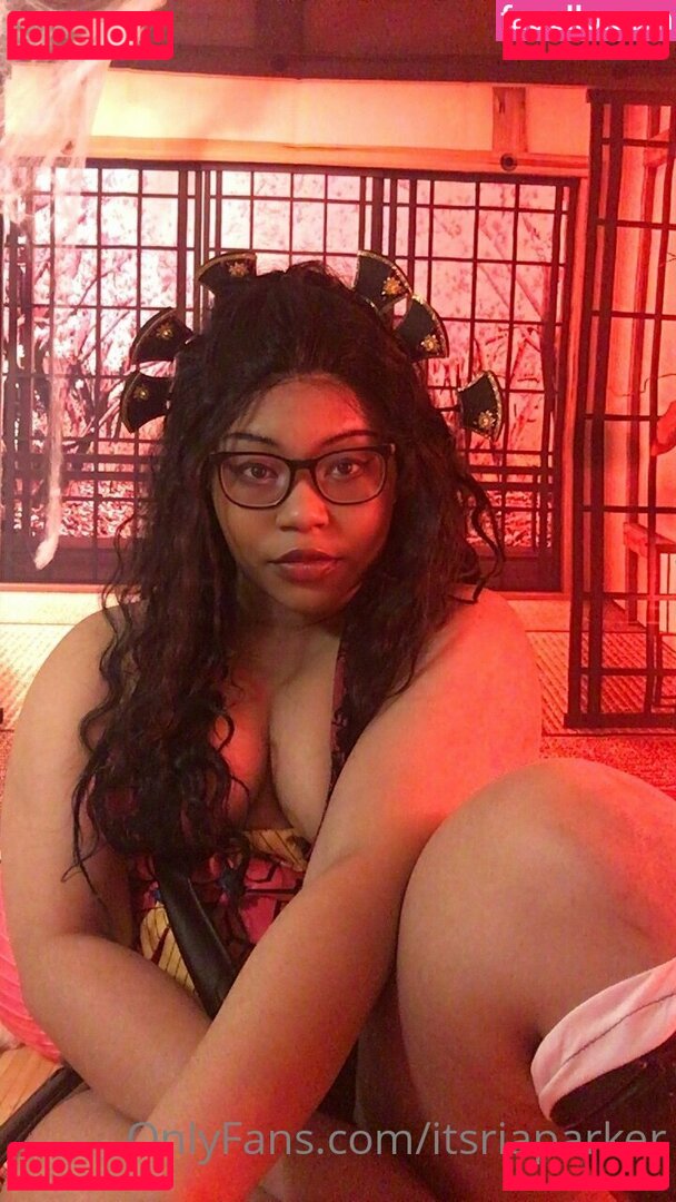 Ria Parker / itsriaparker Onlyfans Photo Gallery 