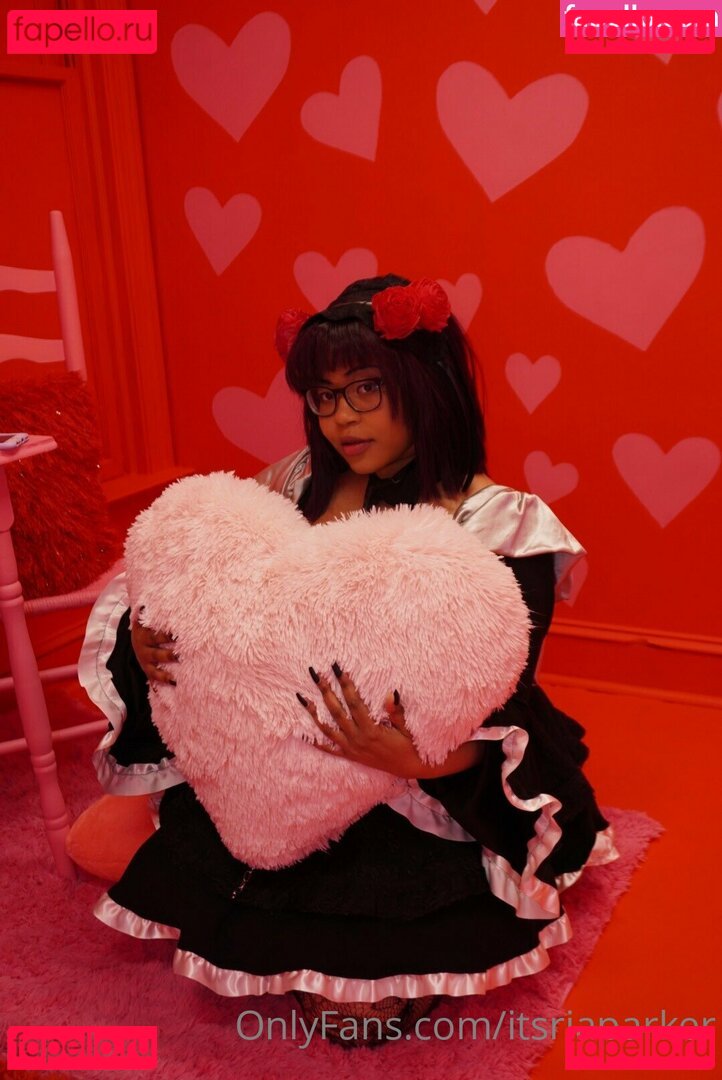 Ria Parker / itsriaparker Onlyfans Photo Gallery 