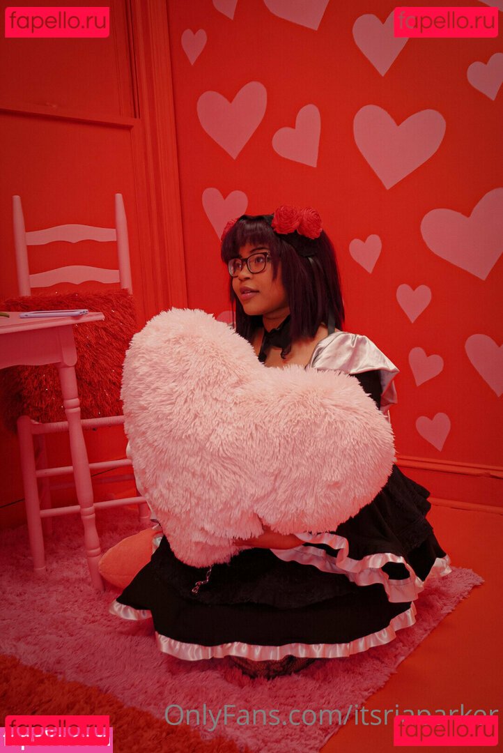 Ria Parker / itsriaparker Onlyfans Photo Gallery 