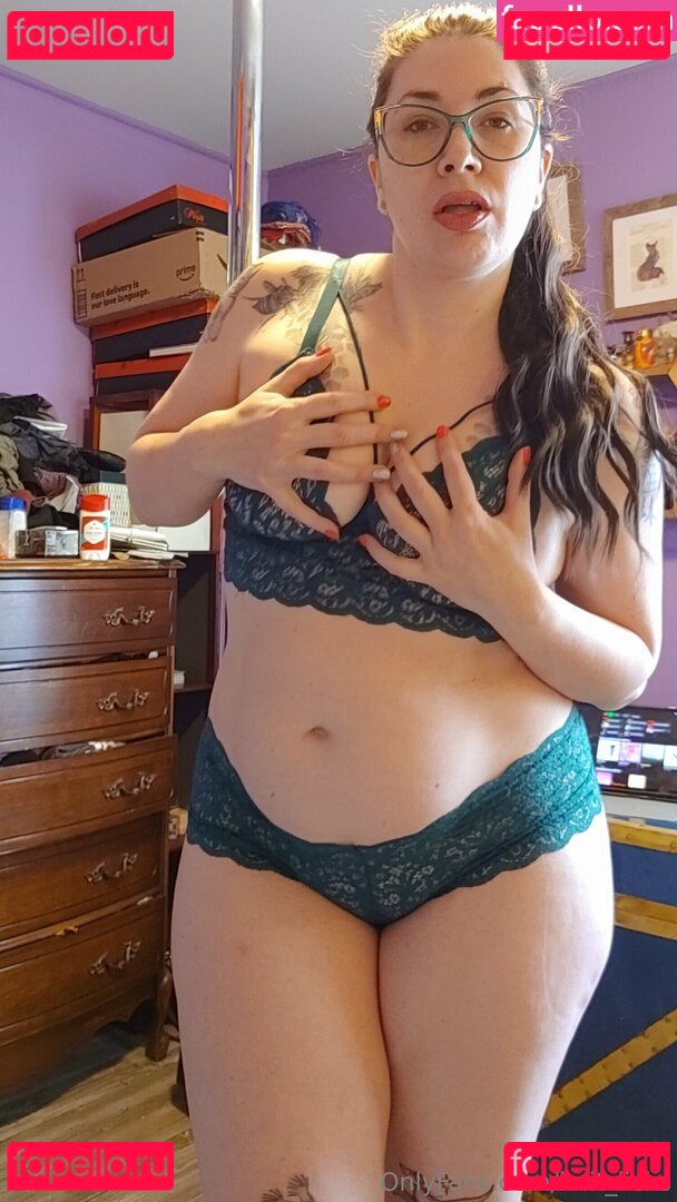 knit_licks / knitcliks Onlyfans Photo Gallery 