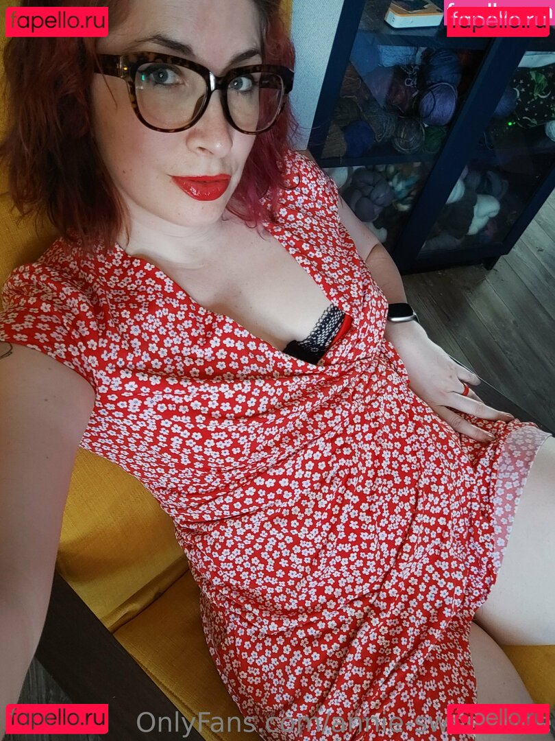 knit_licks / knitcliks Onlyfans Photo Gallery 