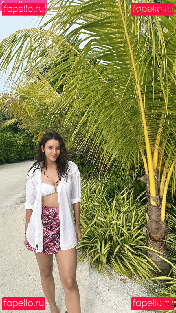 Tripti Dimri / tripti_dimri Onlyfans Photo Gallery 