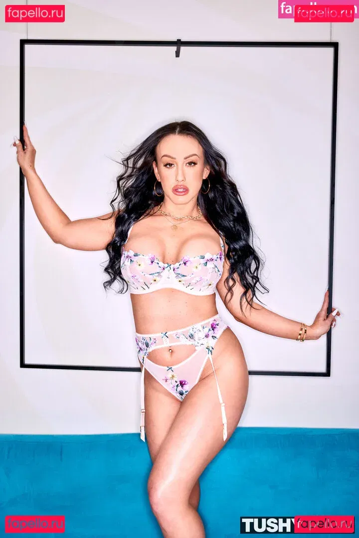 Jennifer White Onlyfans Photo Gallery 