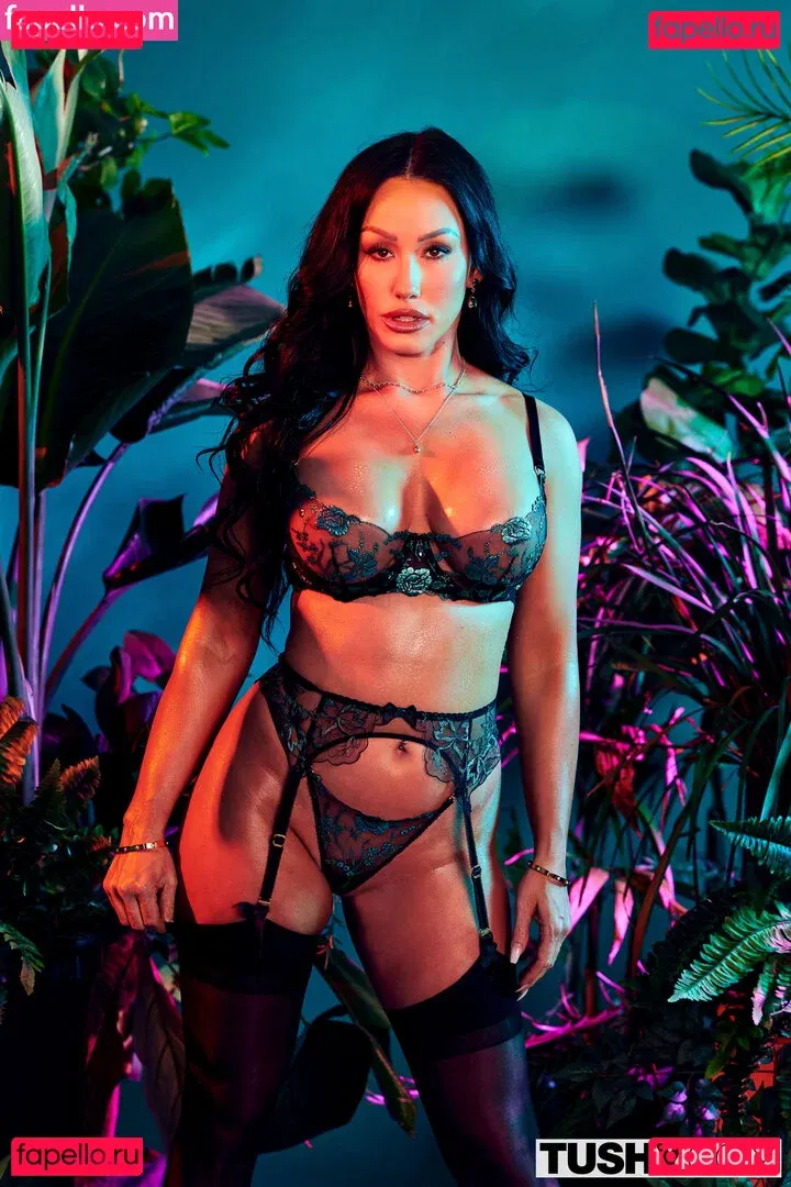 Jennifer White Onlyfans Photo Gallery 