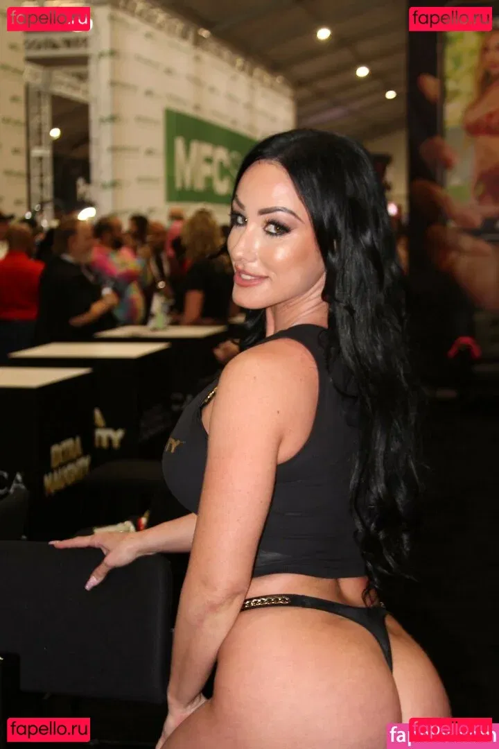 Jennifer White Onlyfans Photo Gallery 