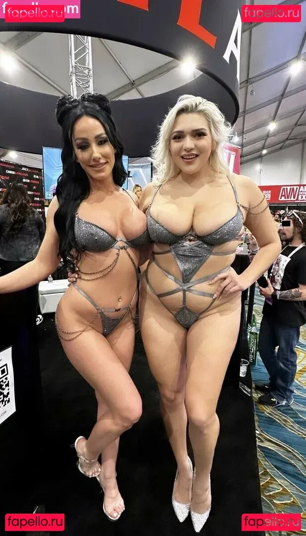 Jennifer White Onlyfans Photo Gallery 