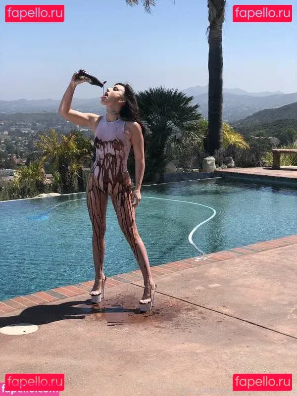 Jennifer White Onlyfans Photo Gallery 