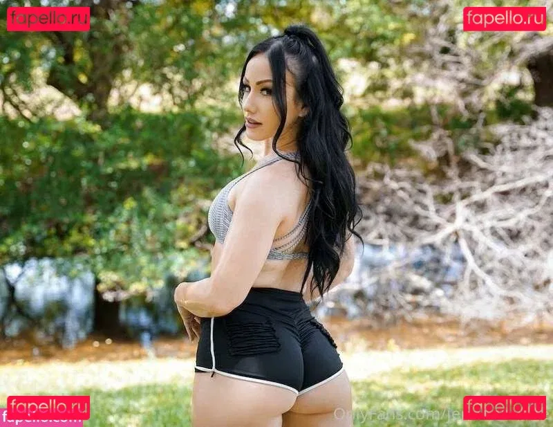 Jennifer White Onlyfans Photo Gallery 
