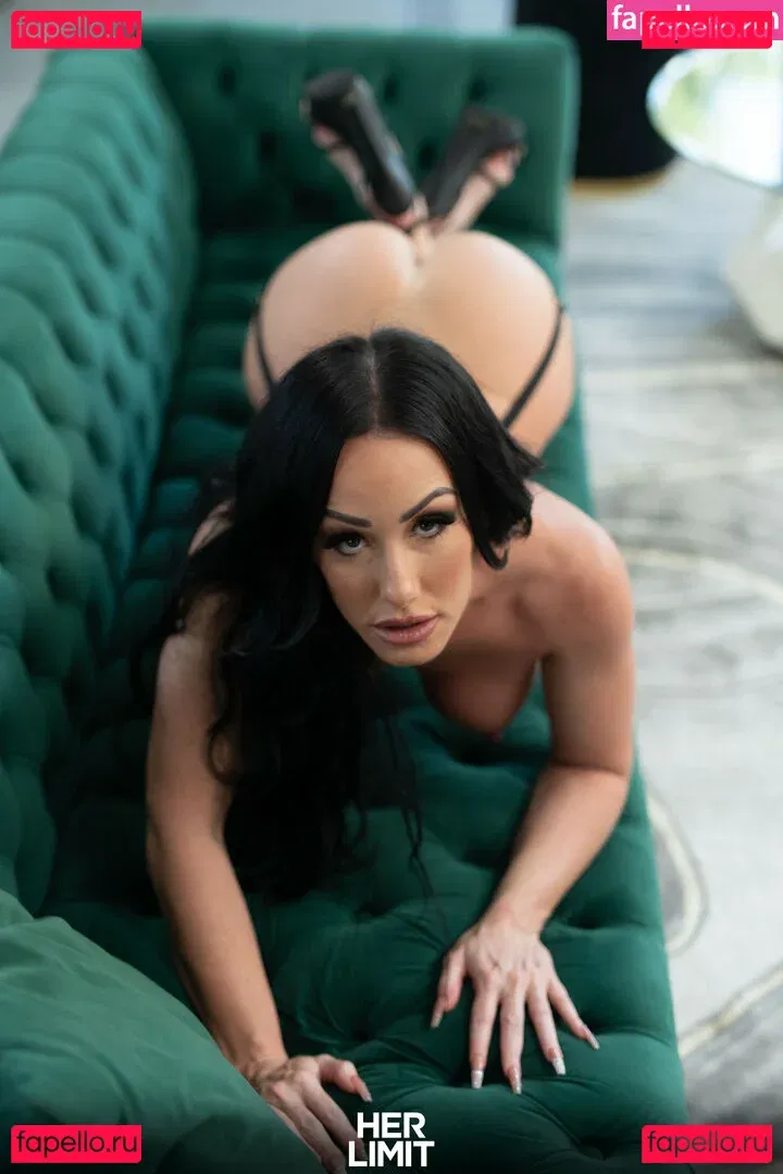 Jennifer White Onlyfans Photo Gallery 