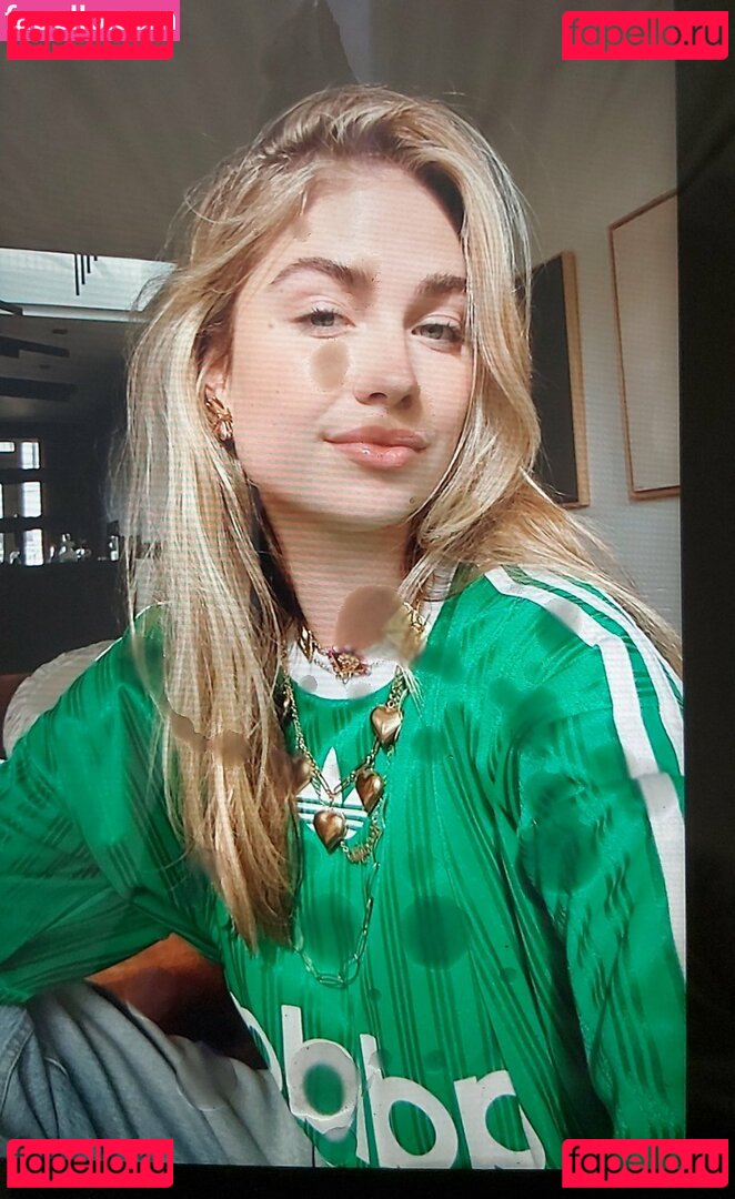 Roxy Dekker / RoxyDekker / roxy.dekkerr Onlyfans Photo Gallery 